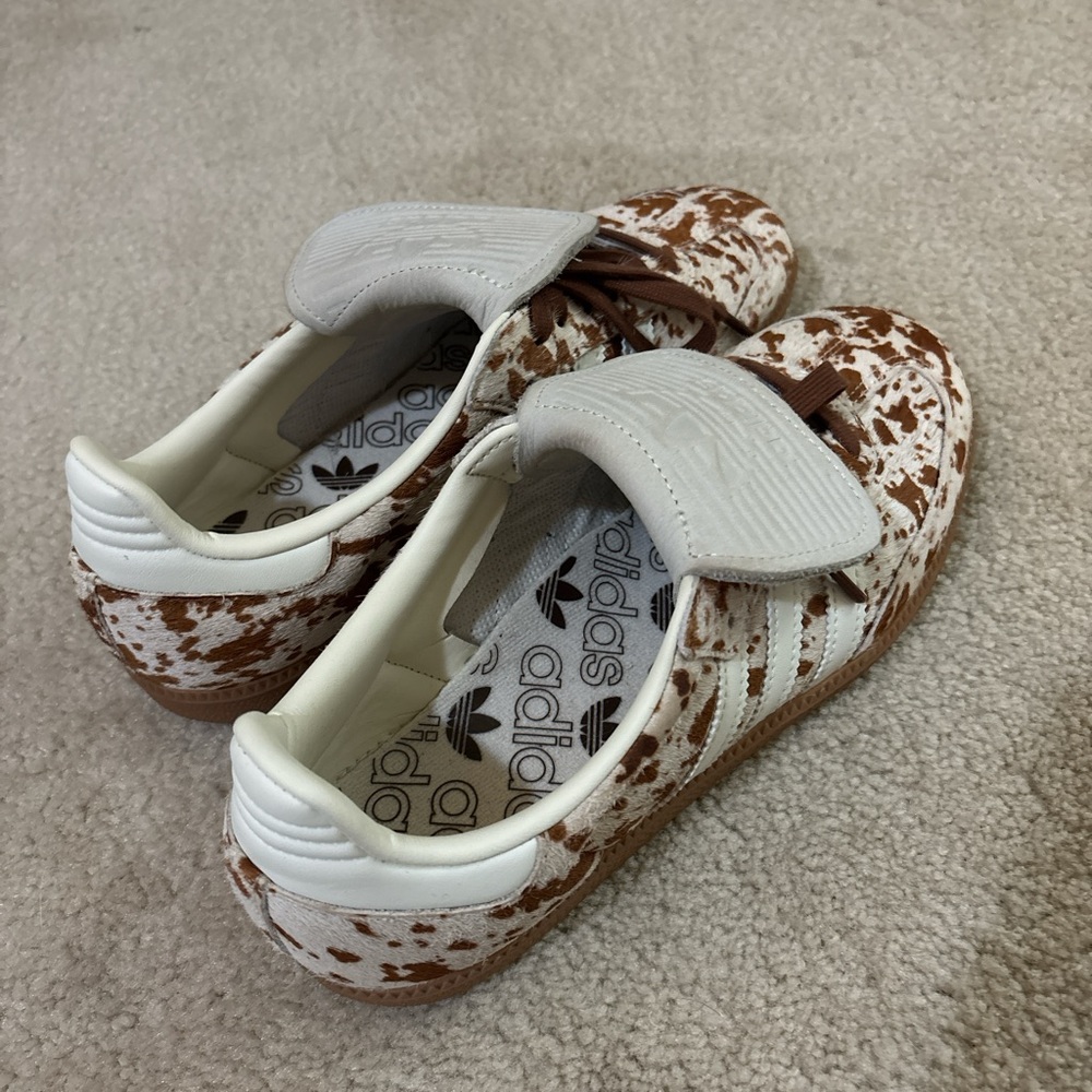 Adidas Sambas- cow print. Size 8.5 - Picture 3 of 4